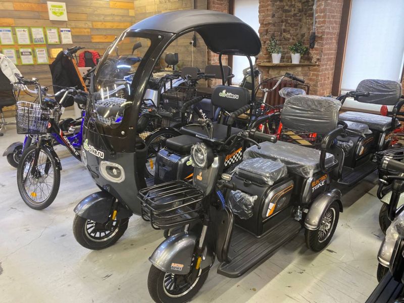 Пассажирский элетротрицикл Бумеранг VIP10 с крышей Пассажирский элетротрицикл Бумеранг VIP10 с крышей